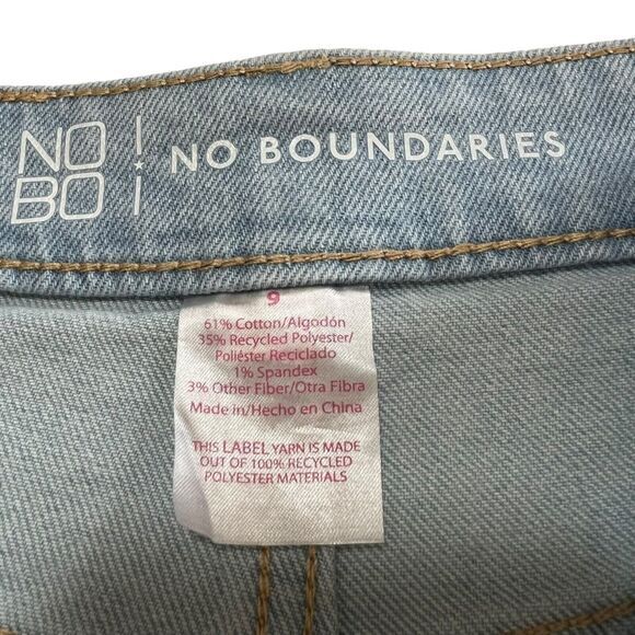 No Boundaries Women's High Rise Denim‎ Shorts Size 9 Light Wash Distressed - Picture 3 of 9